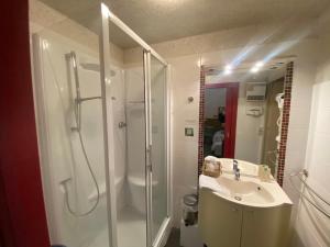 Hotels LOGIS Hotel Bel Horizon : photos des chambres