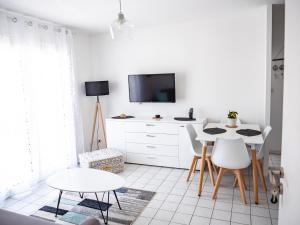 Appartements Gite Club House 2 & 3 Gite CARQUEFOU Centre : photos des chambres