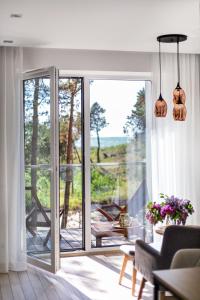 SEAVIEW - A Special Place For Two