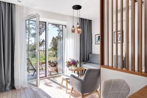 SEAVIEW - A Special Place For Two