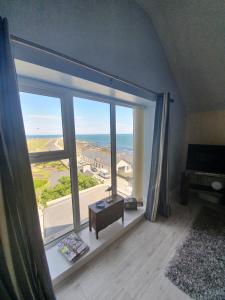 Atlantic views top floor