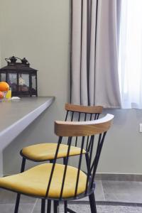 Old Athens style 1bdr with Acropolis view rooftop!