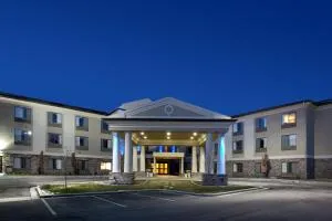 Holiday Inn Express Airport East by IHG