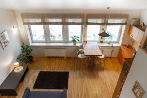 Penthouse Apartment with Great Panoramic City View