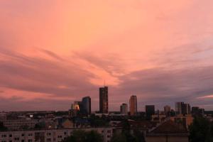 Penthouse Apartment with Great Panoramic City View