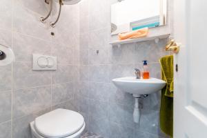 Beautiful villa Eden with pool and jacuzzi immersed in the vegetation