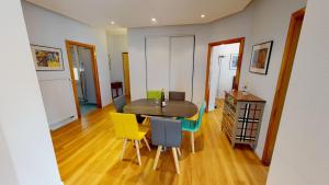 Appartements Bleu Mesange - 2 Bedrooms and 2 Bathrooms : photos des chambres