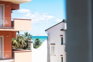 Elegante Trilocale Marconi prima fila mare