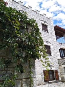 Atha-Tina:Traditional Stone Homes Messinia Greece