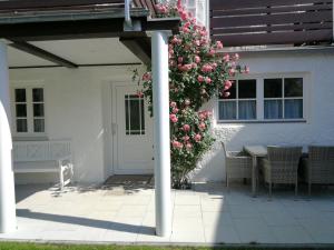 Apartment with Garden View room in St Lukas Apartments