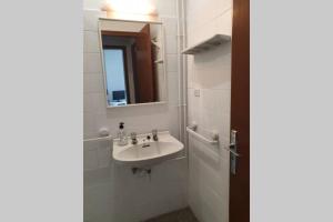 Àncora, apartamento 2 hab. con vistas al mar U1