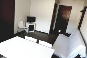 Àncora, apartamento 2 hab. con vistas al mar U1