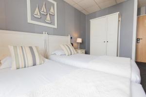 Hotels Cit'Hotel Normandy Hotel Pornichet La Baule : photos des chambres