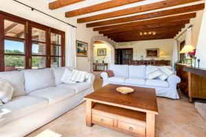 Villa can Canaveret By homevillas360