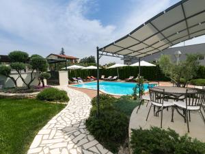 Villa Birikina with Pool