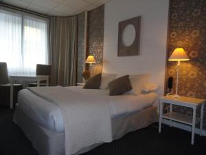 Hotels Cit'Hotel Normandy Hotel Pornichet La Baule : photos des chambres