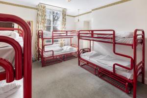 Bed in 8-Bed Mixed Dormitory Room room in Astor York Hostel