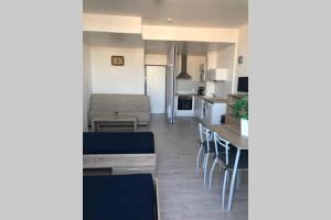 La Fayette 2*, Meublé tout confort avec vue sur le port