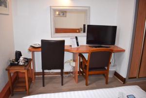 Hotels Hotel Colbert : photos des chambres
