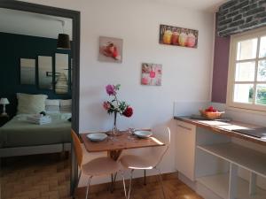 Appartements Gite 2 pers proche plage avec jardin : photos des chambres