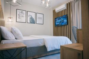 Hermes Rooms & Suites