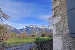 Appartements La Grange de Jean - 3 bedrooms with garden 300m from Lake Annecy : photos des chambres