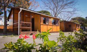 Two-Bedroom Bungalow room in Complejo Turístico & Camping Cabopino