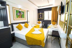 Standard Quadruple Room room in Exporoyal Hotel