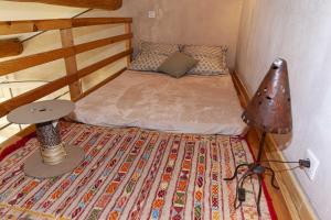 B&B / Chambres d'hotes Mas des Rabasses : Chambre Familiale avec Salle de Bains Privative