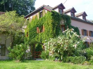 Maisons d'hotes Domaine Saint Michel D'Alsace Centre Zen Universel a therapies de bien-etre : photos des chambres