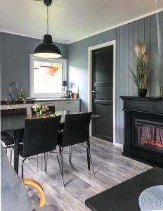 Two-Bedroom Cottage with Private Bathroom  room in Solhaug Fjordcamping