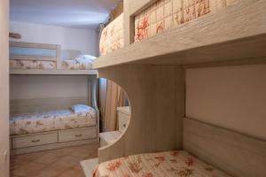 Baragge Hill& Summer Pool img13