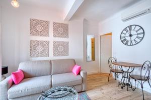Romantic and new apartment in the famous Rue Meynadier in the supercentre of Cannes