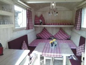 Schäferwagen auf dem Ferienhof Stark - Untersaal Schäferwagen auf dem Ferienhof Stark - Untersaal