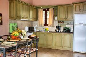 Traditional Villa Mandola