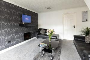 CAPRI 13 SA - 3 Bedroom House close to Loughborough University, EV car facilities, Free Parking, Free Wifi - Ask for contractor rates!