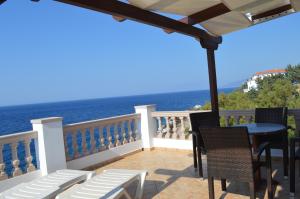 Koimhte Ikaria Greece