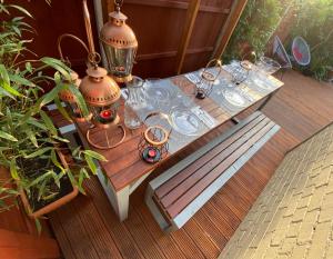 Luxury 5* Home with Secret Garden and Free Parking