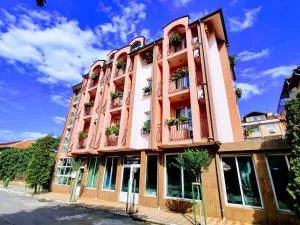 Art Villa Rozalia - 阿赫洛伊