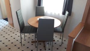 AMELAND - Ballum: Stacaravan Chalet (incl. fietsen) bij strand en zee