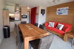 Maisons de vacances VAUJANYLOCATIONS - Domaine du Patre : photos des chambres