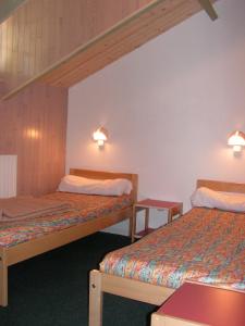 Auberges de jeunesse Auberge de Jeunesse de Saintes : Chambre Double