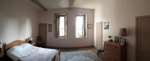 Maisons de vacances Elegant and Spacious Maison de Maitre Ideal for Group Bookings : photos des chambres