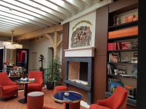 Hotels Relais des Trois Chateaux Hotel-Restaurant : photos des chambres