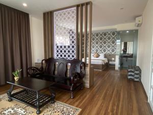 Nice Hue Hotel