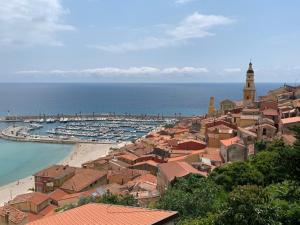 Appartements Independant Apartment - Stunning Sea View - Near Cannes : photos des chambres