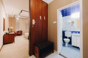 The Regent Club Hotel