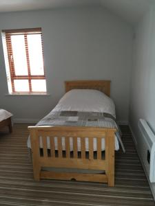 4 Clifden Court