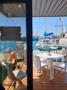 Houseboat Seabreeze img40