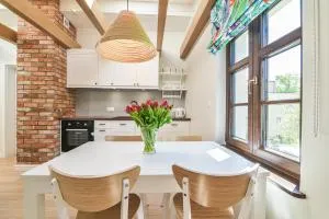 Villa Allegra Apartamenty z ogrodem i salą zabaw ,darmowy parking i leżaki, 5minut do morza - 格丁尼亚